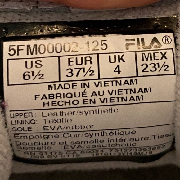 Fila Disruptor Shoes - Picture 3 of 3